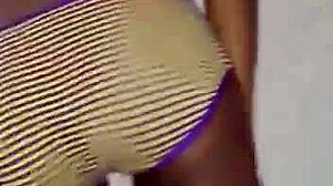 Caribbean babe Ruth shakes her booty in HD
