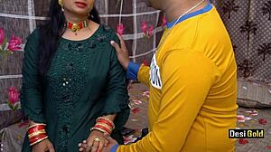 Аматьорска индийска бхабхи получава китката си чукана от Деви в HD видео