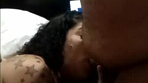 Blowjob interracial cu o soție americană superbă