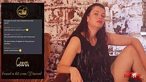 אלת הפמדום ליידי ג'ולינה משתלטת על הסרטון הפנטזי שלה ב-BDSM