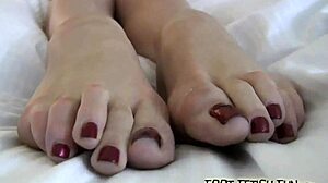 Voetfetisjporno: Bevredig je verlangens naar voetenfetisj met deze video