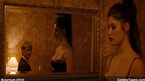 Gemma Arterton sexy într-un video de masturbare solo