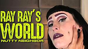 Az alternatív lány Ray Ray intenzív orgazmust él át szomszédjának dildójával