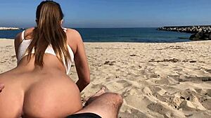 Pasangan Amatur di Pantai Berakhir dengan Pancutan Sperma yang Meletup