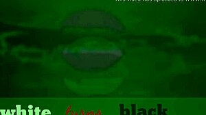 Gozada facial: Dharla 666 engole uma carga de porra negra