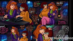 Daphnes szenvedélyesen nyalja a Velmas szűk popsilyukát egy Halloween témájú leszbikus találkozásban