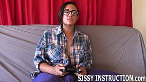 シシーのトレーニングをフィーチャーしたこの女性化ビデオで、オーラルプレジャーの芸術をマスターしよう!