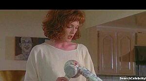 La seducente performance di Julianne Moores in un film del 1993